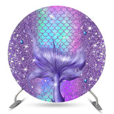 Fond d'anniversaire rond de sirène violette à l'échelle du diamant